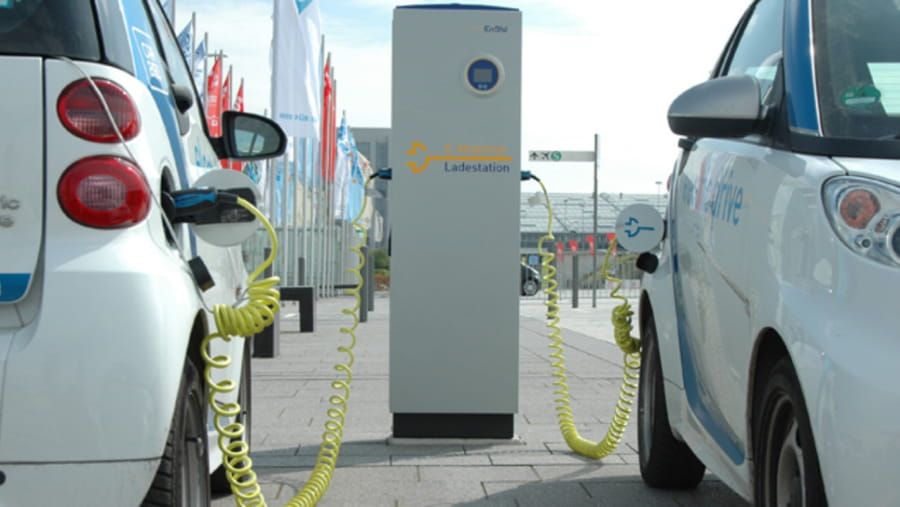 Elektrofahrzeuge: Eine bequeme und wirtschaftliche Wahl für ältere Fahrer